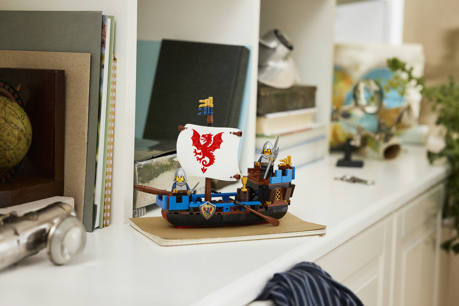 Retro pustolovščine vas čakajo! Ekskluzivni LEGO® Ideas Sea Serpent je lahko vaš!