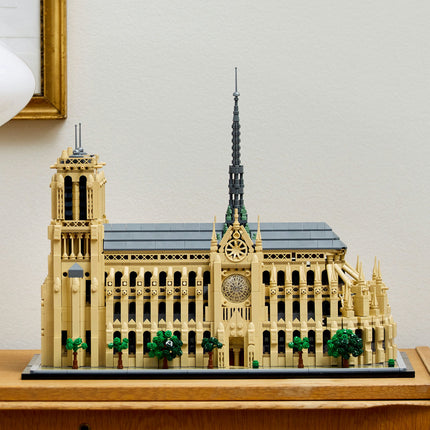 LEGO Architecture (21061)