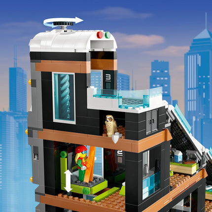 LEGO® City - Sí- és hegymászó központ (60366)