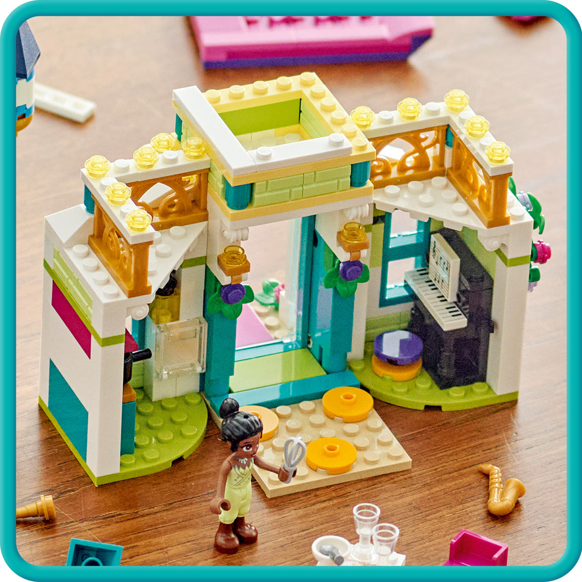 LEGO® Disney™ - Disney dogodivščina princesk na tržnici (43246)