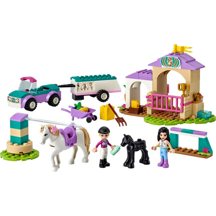 LEGO® Friends - Lovasiskola és utánfutó (41441)