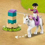 LEGO® Friends - Lovasiskola és utánfutó (41441)