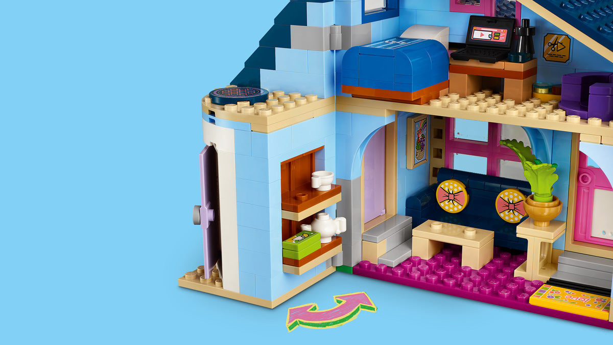 LEGO® Friends - Družinski hiši Ollyja in Paisley (42620)