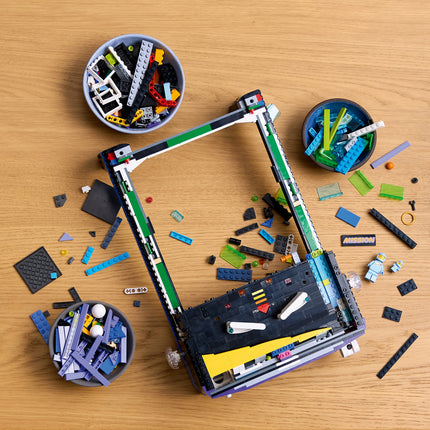 LEGO Icons (11374)