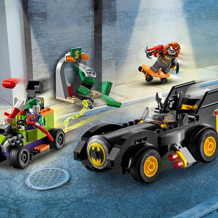 LEGO® Marvel - Batman™ vs. Joker™: Batmobile™ hajsza (76180)