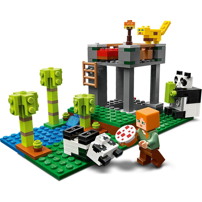 LEGO® Minecraft® - A pandabölcsőde (21158)