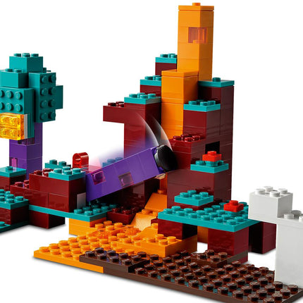 LEGO® Minecraft® - A Mocsaras erdő (21168)