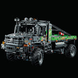 LEGO® Technic - 4x4 Mercedes-Benz Zetros verseny teherautó (42129)