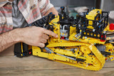 LEGO® Technic - Cat® D11 buldózer (42131)