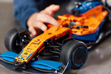 LEGO® Technic - McLaren Formula 1™ versenyautó (42141)