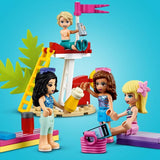 Poletna zabava v vodnem parku - LEGO® Store Slovenija