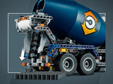 Tovornjak z mešalnikom betona - LEGO® Store Slovenija